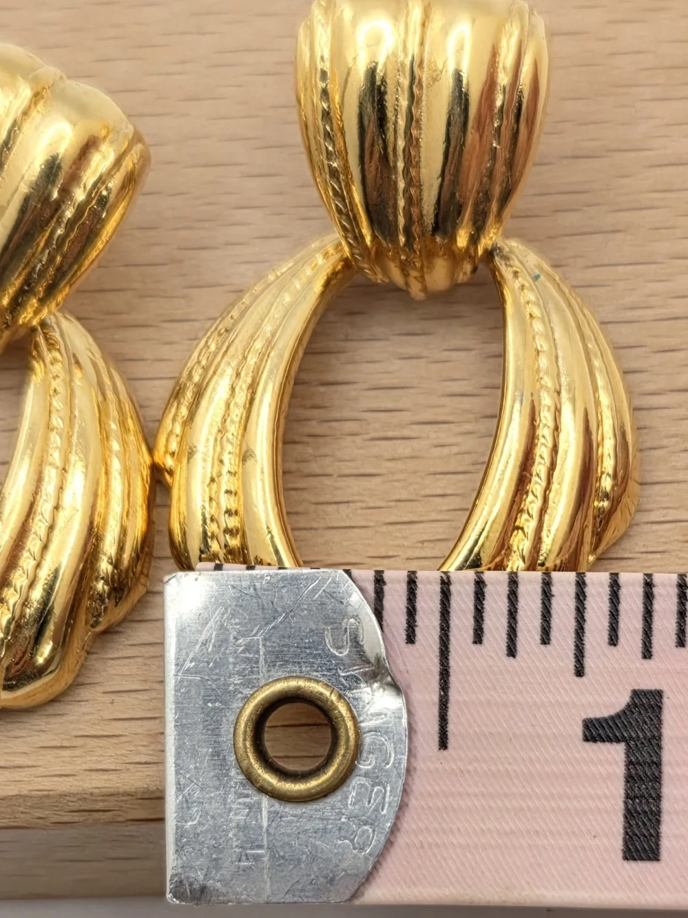 Vintage Anne Klein Gold Tone Ribbed Door Knocker Dangle Earrings Post Back
